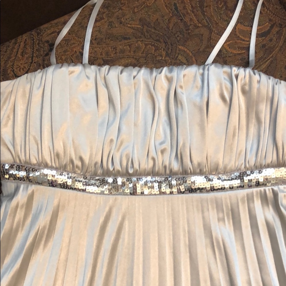 Cute mini dress - Picture 6 of 8